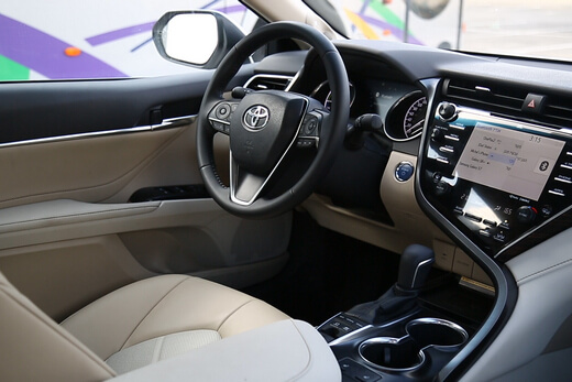 טויוטה קאמרי